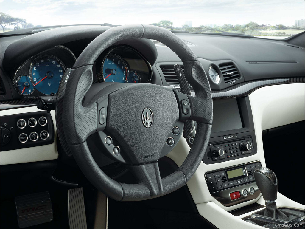 2013 Maserati GranTurismo Sport  - Interior