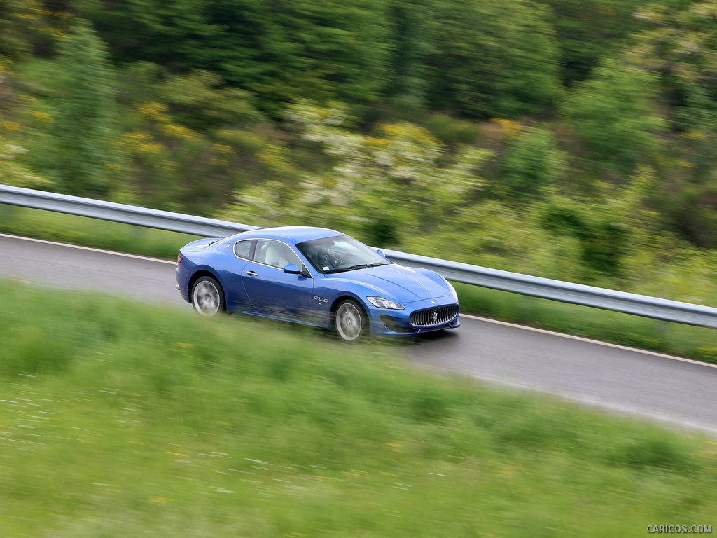 2013 Maserati GranTurismo Sport  - Top