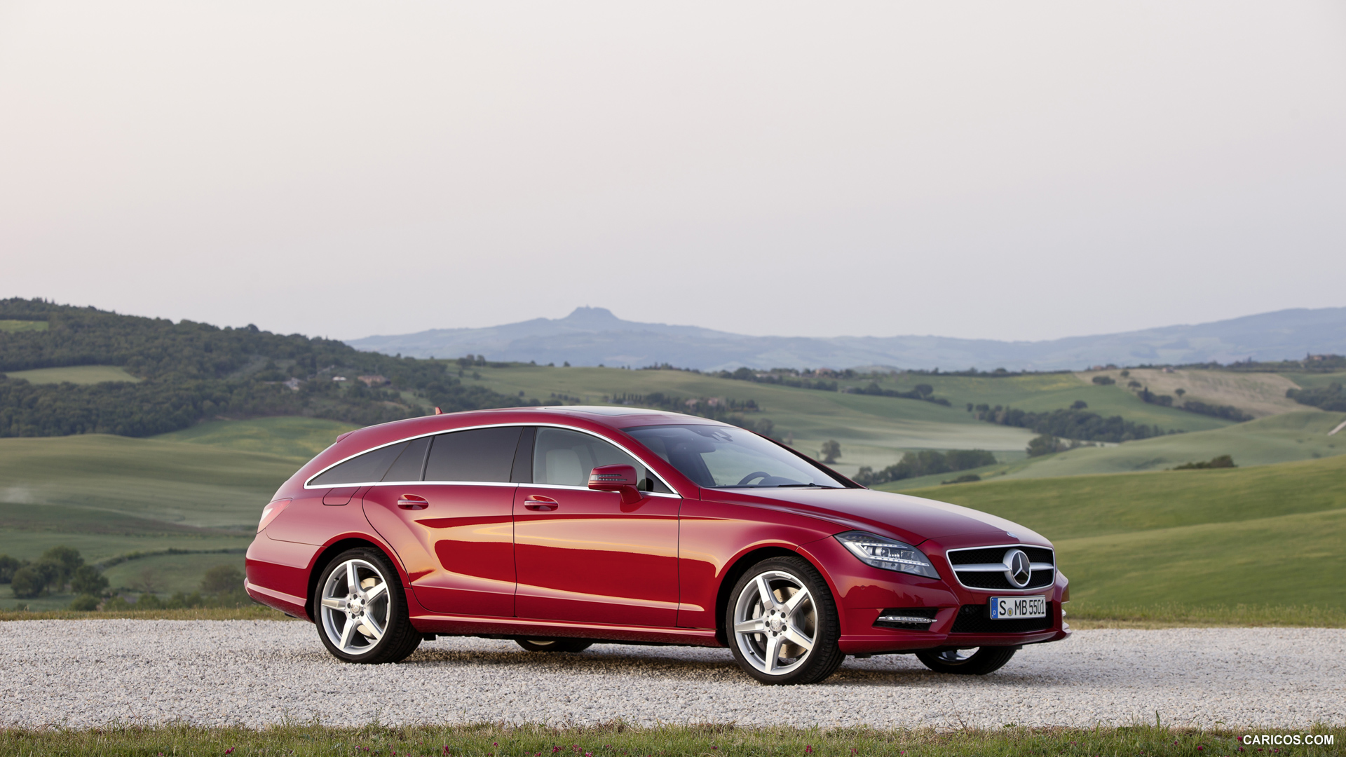 2013 Mercedes-Benz CLS 500 4MATIC Shooting Brake - Front, #2 of 184