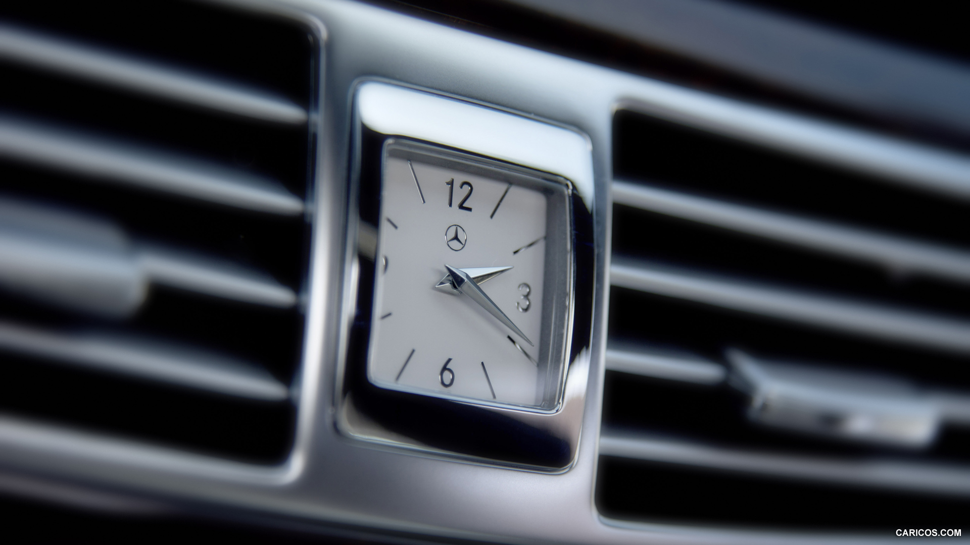 2013 Mercedes-Benz CLS 500 4MATIC Shooting Brake Clock - Interior Detail, #182 of 184