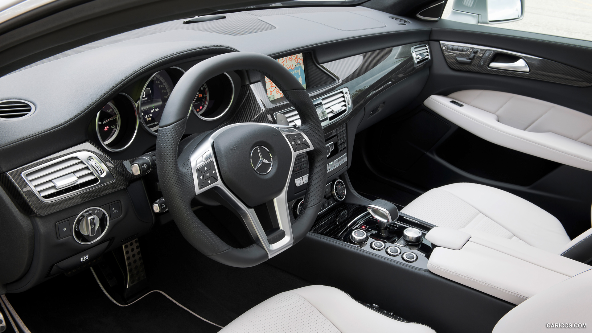 2013 Mercedes-Benz CLS 63 AMG Shooting Brake  - Interior, #24 of 35