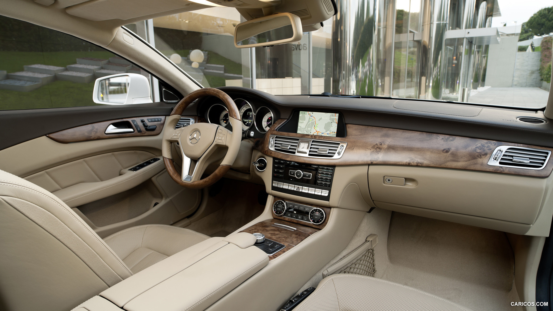 2013 Mercedes-Benz CLS Shooting Brake - Interior, #37 of 184
