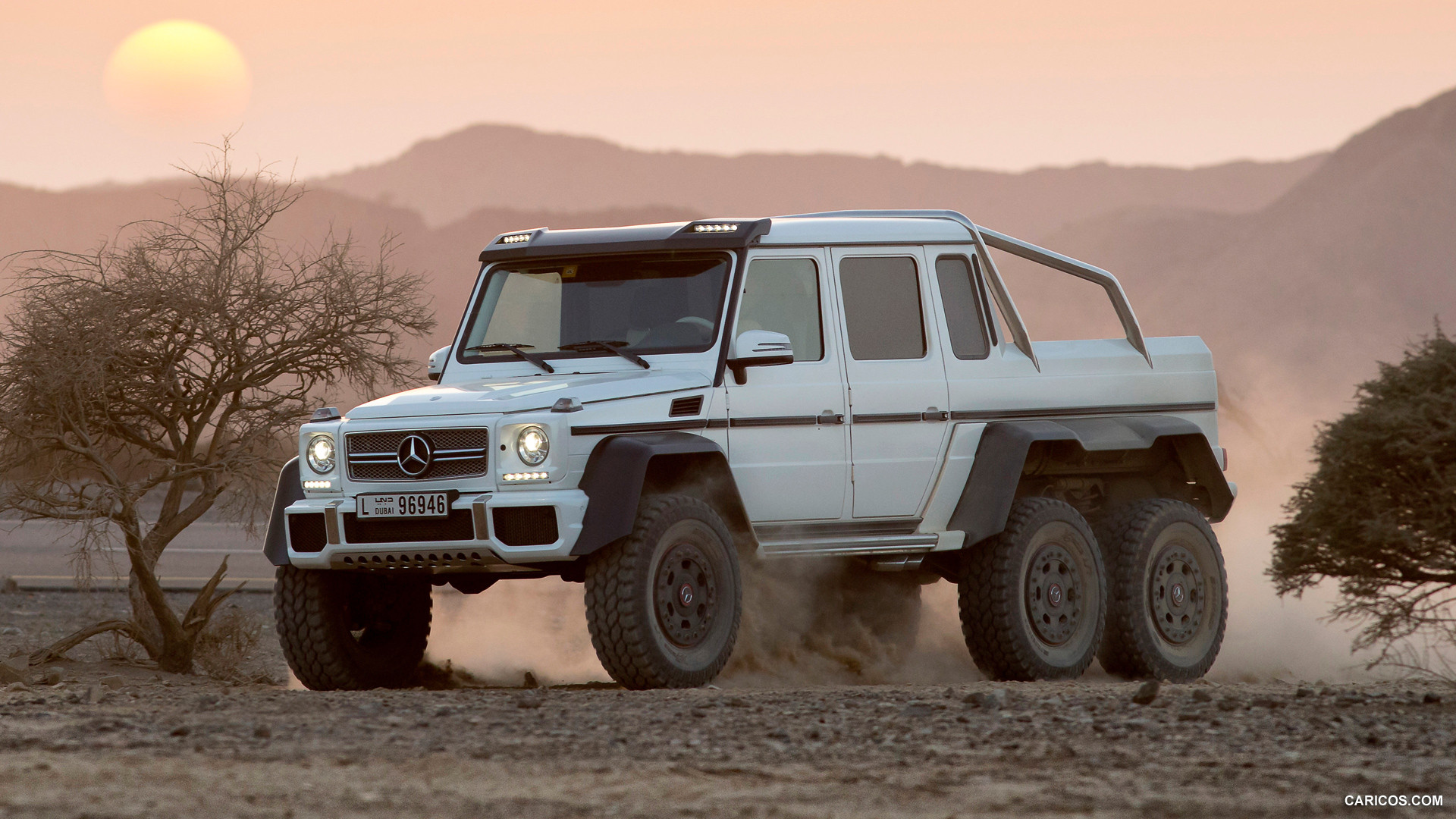 2013 Mercedes-Benz G63 AMG 6x6 Concept  - Front, #14 of 57
