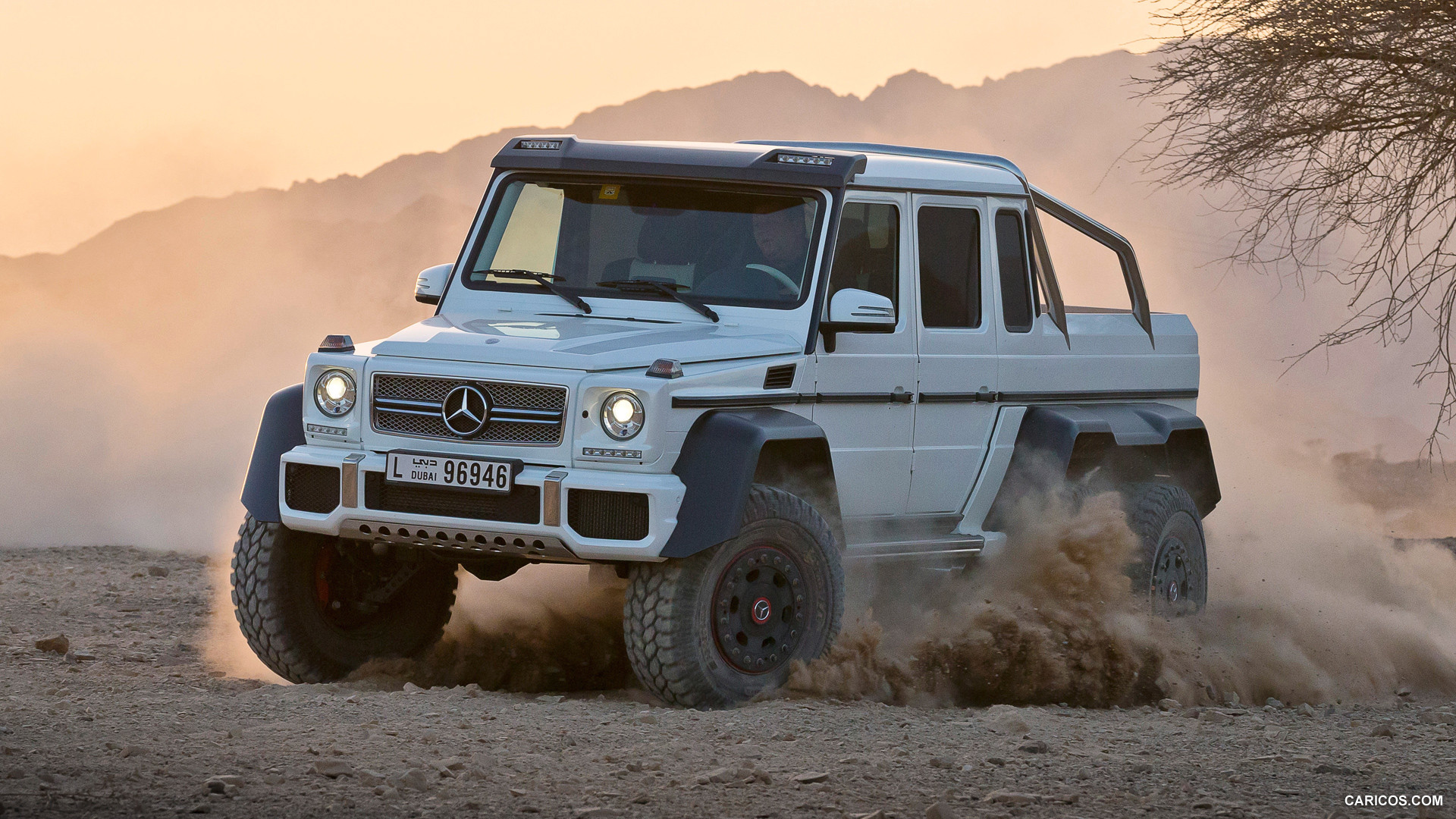 2013 Mercedes-Benz G63 AMG 6x6 Concept  - Front, #20 of 57