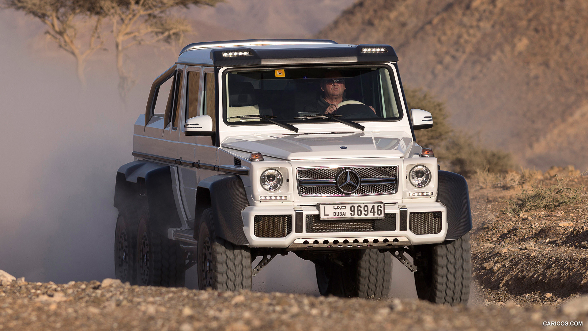 2013 Mercedes-Benz G63 AMG 6x6 Concept  - Front, #34 of 57
