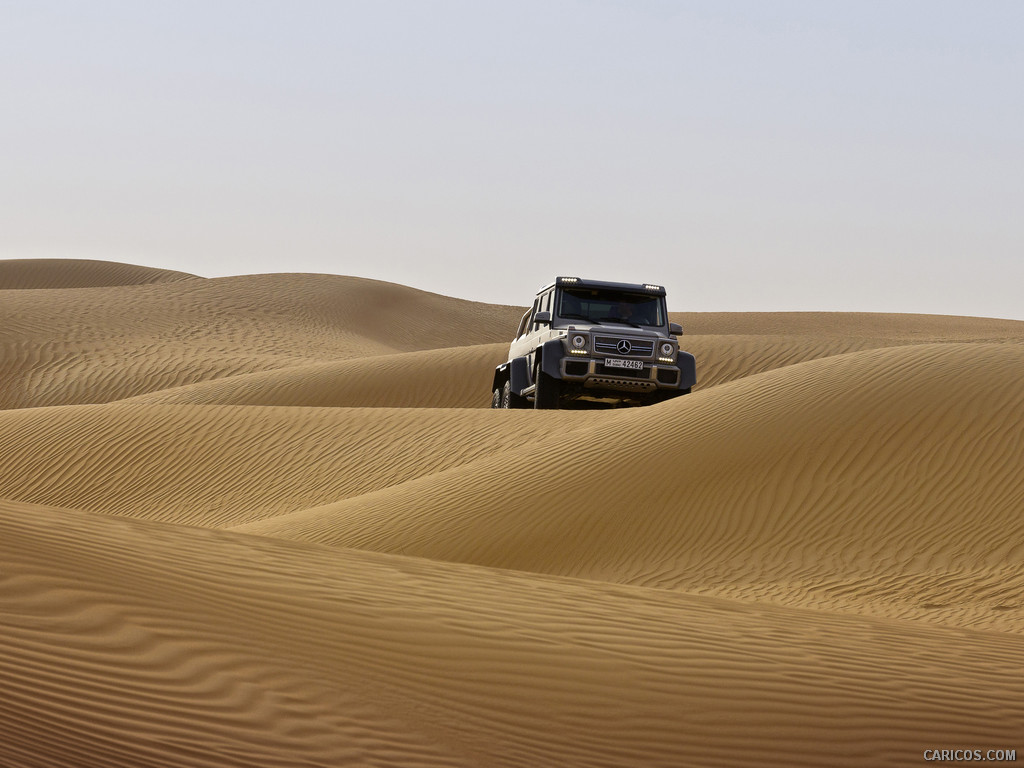 2013 Mercedes-Benz G63 AMG 6x6 Concept  - Front