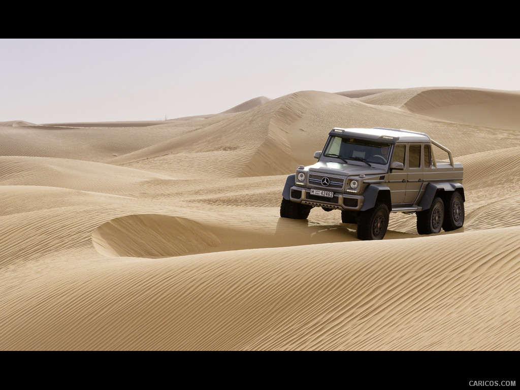 2013 Mercedes-Benz G63 AMG 6x6 Concept  - Front