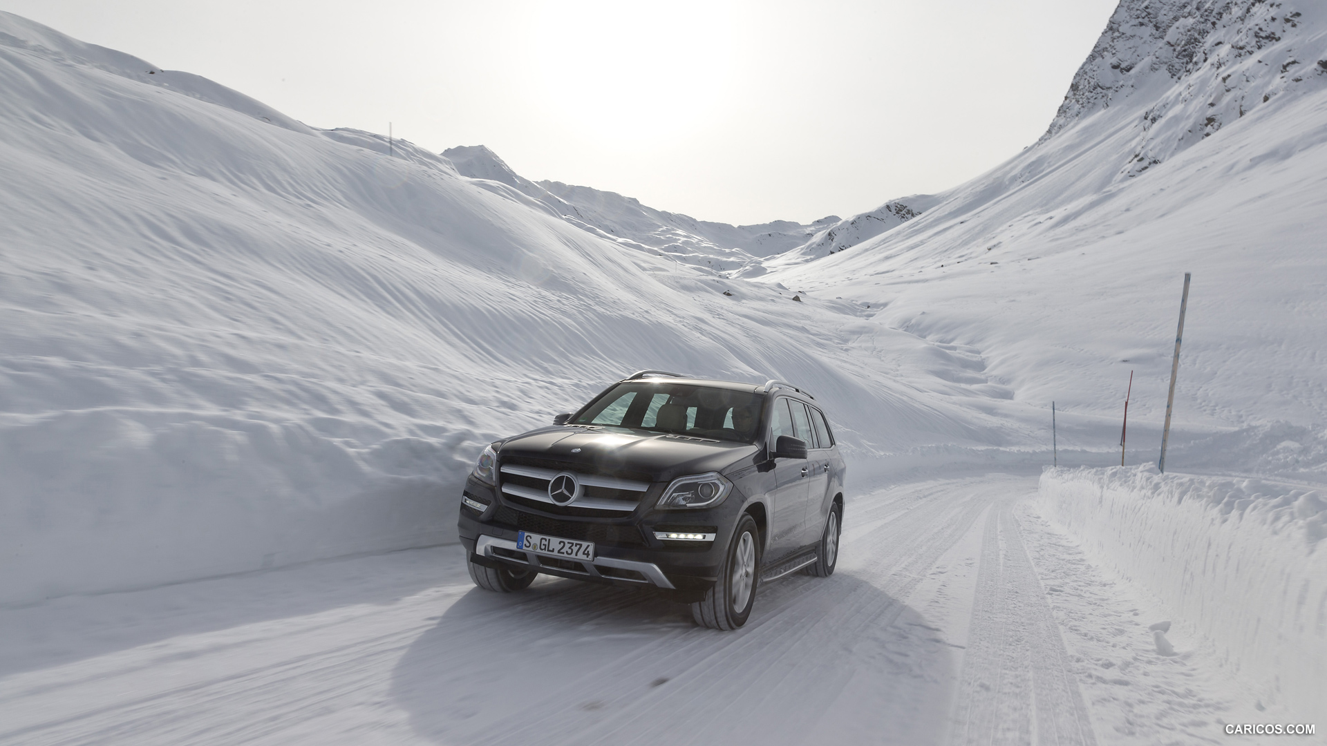 2013 Mercedes-Benz GL 500 4MATIC on Snow - Front, #228 of 259