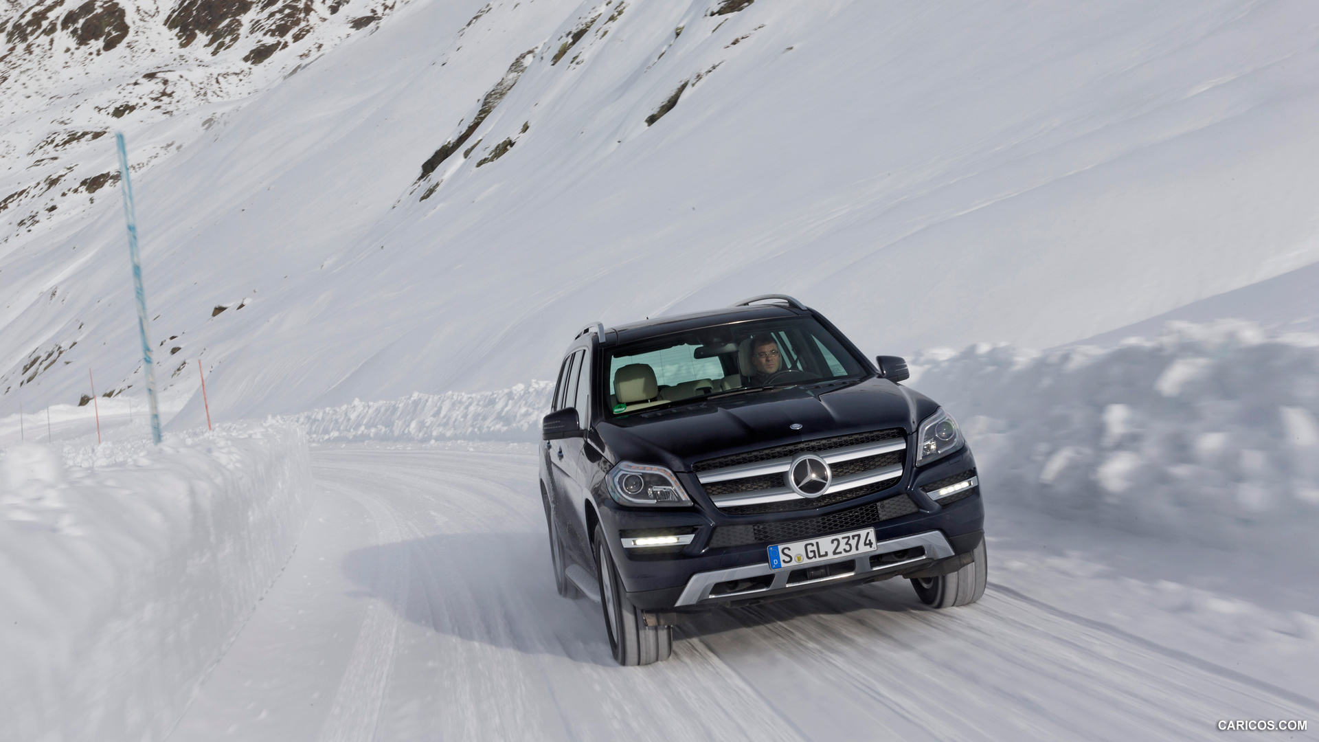 2013 Mercedes-Benz GL 500 4MATIC on Snow - Front, #229 of 259
