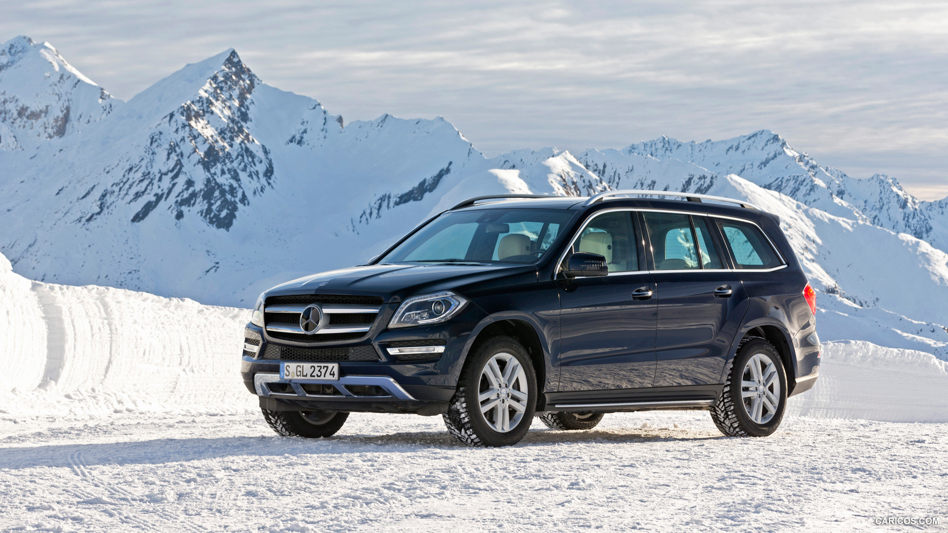 2013 Mercedes-Benz GL 500 4MATIC on Snow - Front, #234 of 259