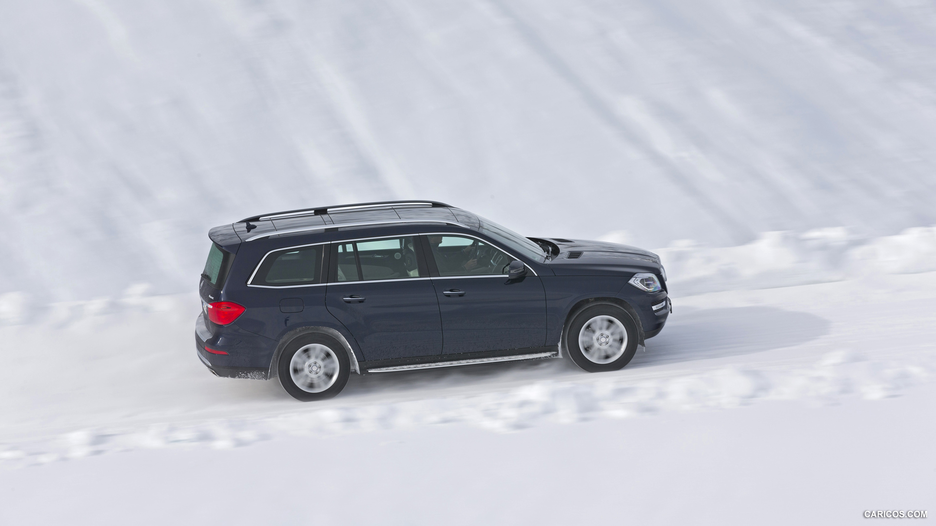 2013 Mercedes-Benz GL 500 4MATIC on Snow - Side, #231 of 259