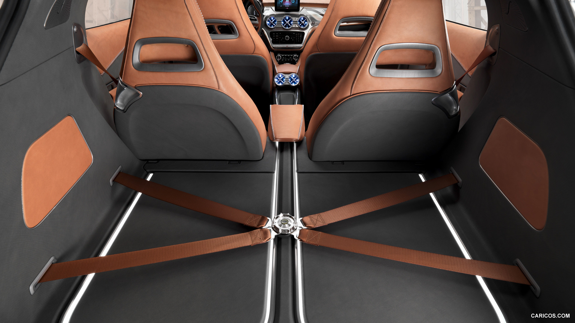 2013 Mercedes-Benz GLA Concept  - Trunk, #25 of 42