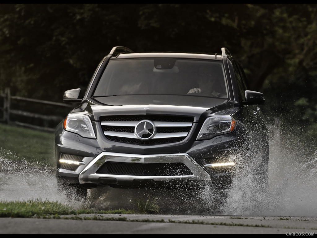 2013 Mercedes-Benz GLK 350 4MATIC Off-Road - Front