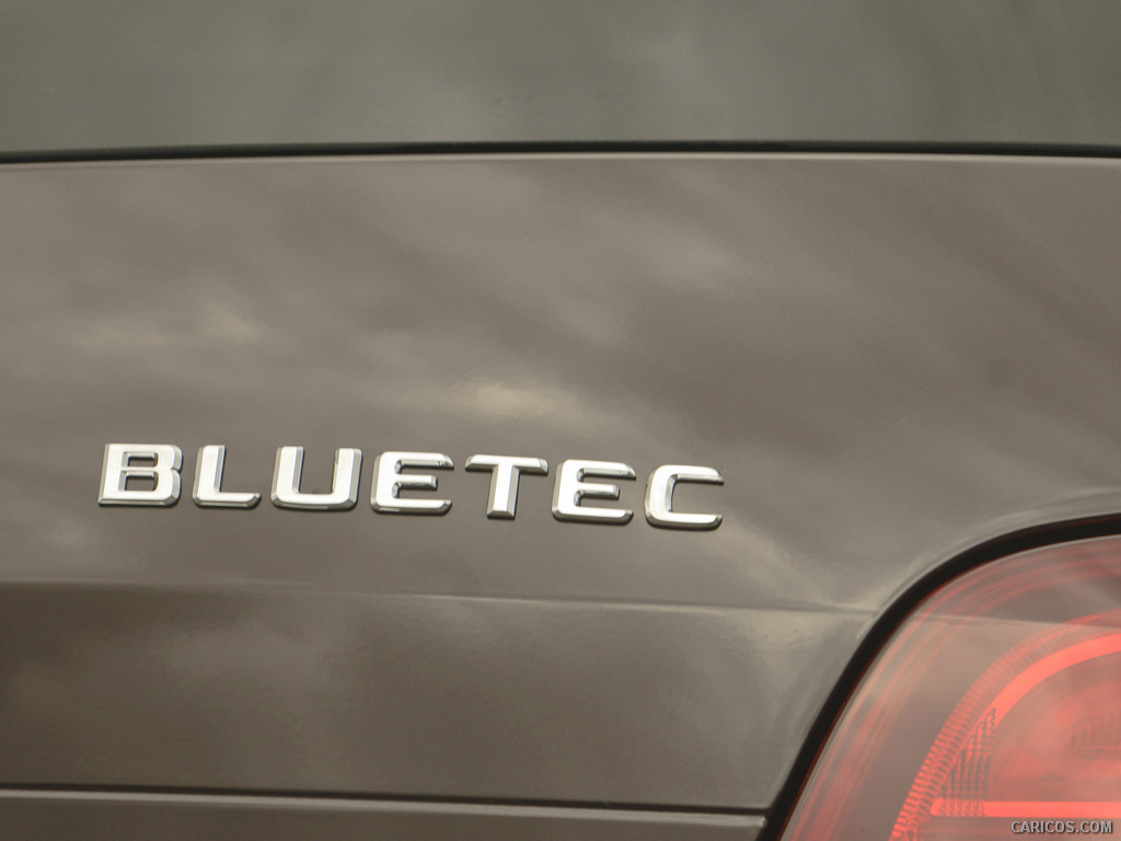 2013 Mercedes-Benz GLK250 BlueTEC (Fully Equipped) - Badge