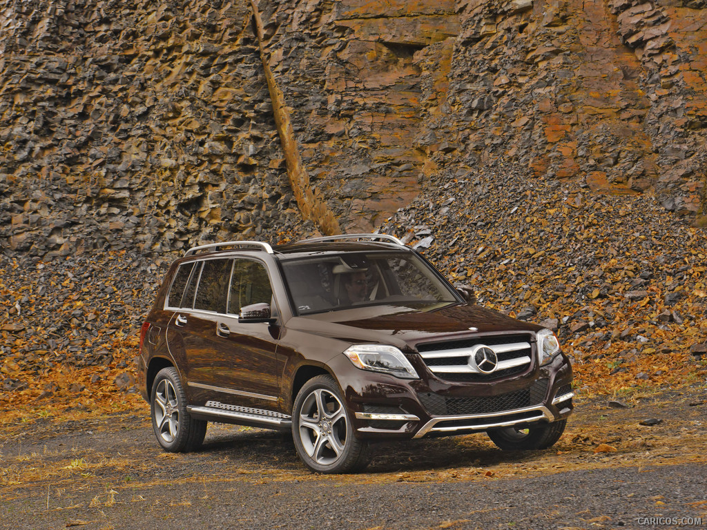 2013 Mercedes-Benz GLK250 BlueTEC (Fully Equipped) - Front