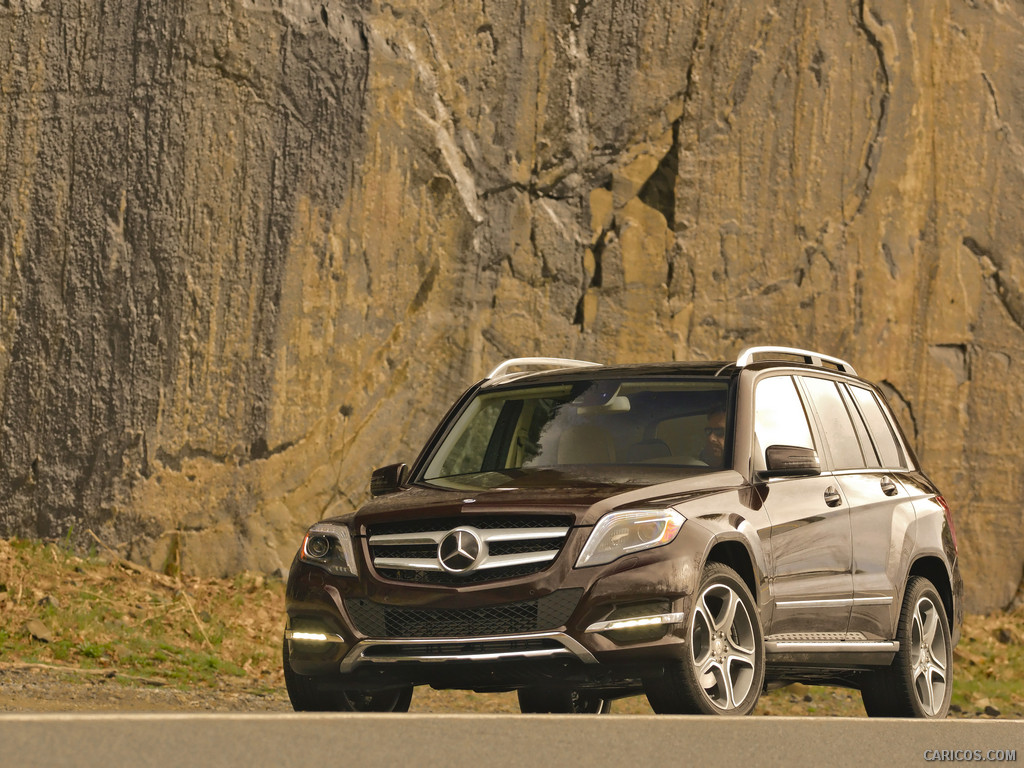 2013 Mercedes-Benz GLK250 BlueTEC (Fully Equipped) - Front