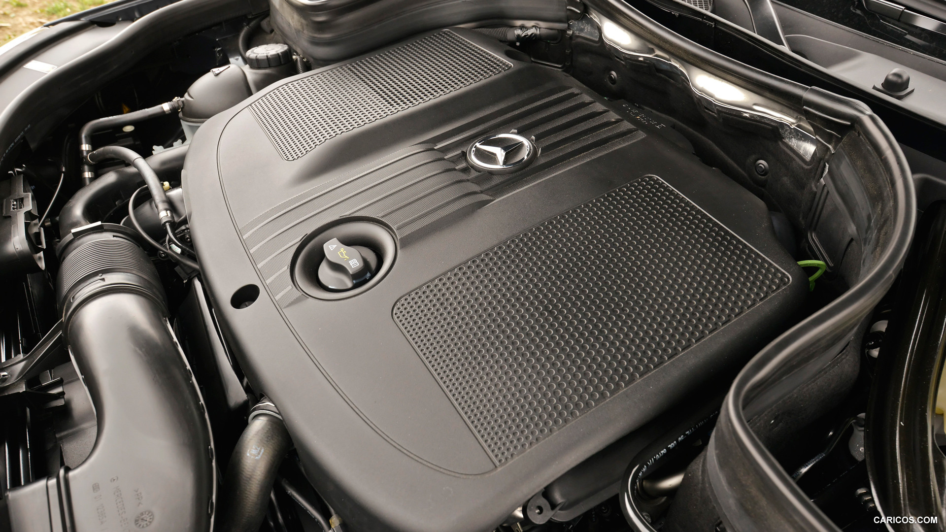 2013 Mercedes-Benz GLK250 BlueTEC  - Engine, #80 of 109