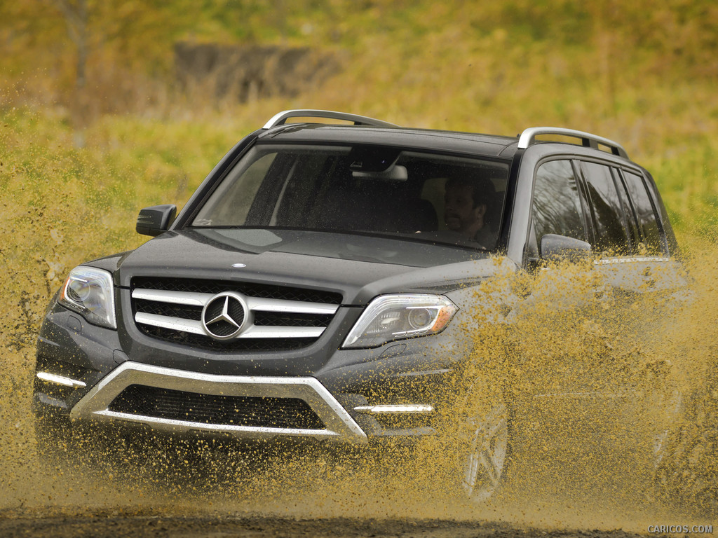 2013 Mercedes-Benz GLK250 BlueTEC Off-Road - Front