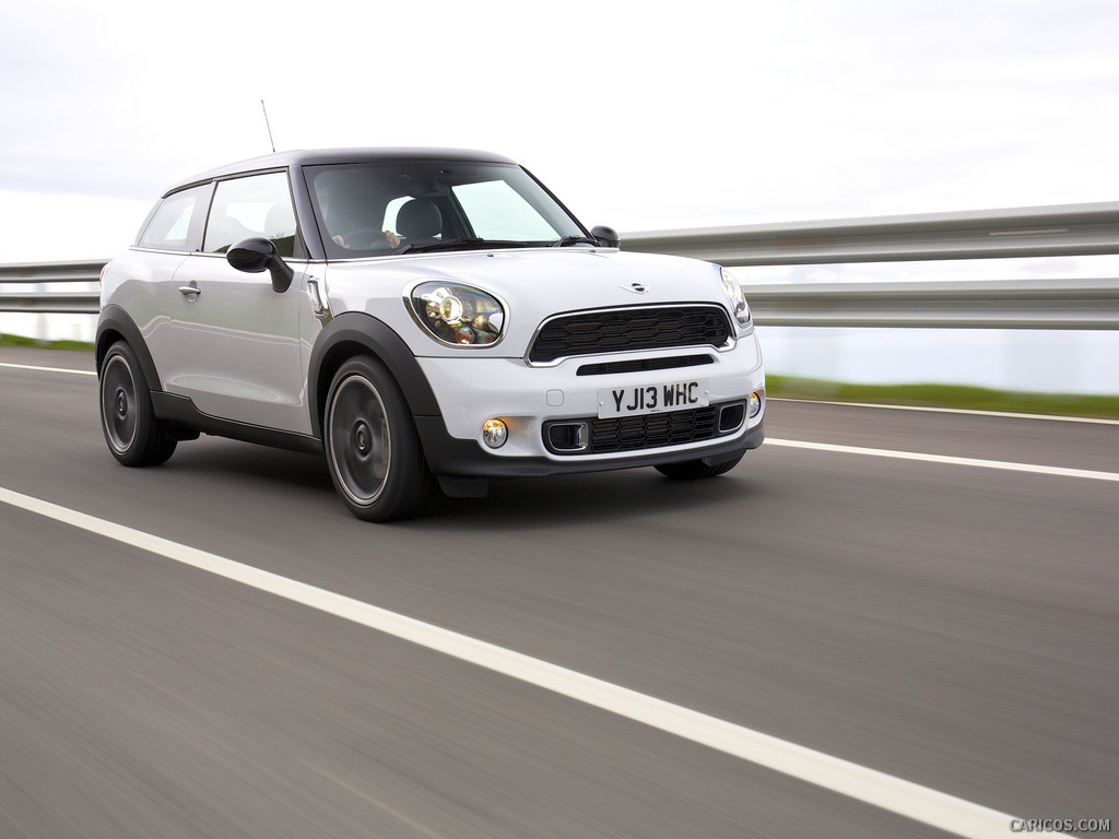 2014 MINI Cooper S Paceman UK-Version  - Front