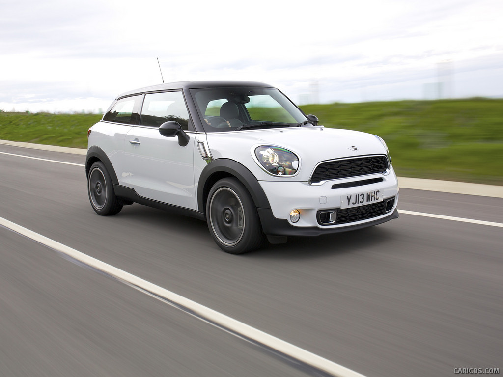 2014 MINI Cooper S Paceman UK-Version  - Front