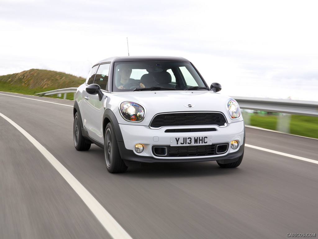 2014 MINI Cooper S Paceman UK-Version  - Front