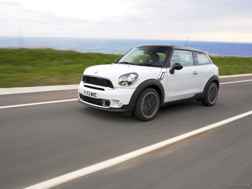 2014 MINI Cooper S Paceman UK-Version  - Front