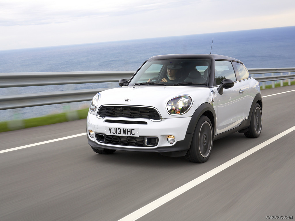 2014 MINI Cooper S Paceman UK-Version  - Front