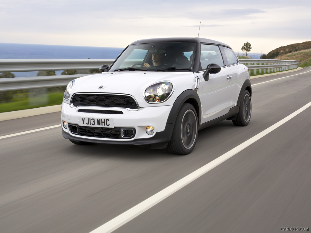 2014 MINI Cooper S Paceman UK-Version  - Front