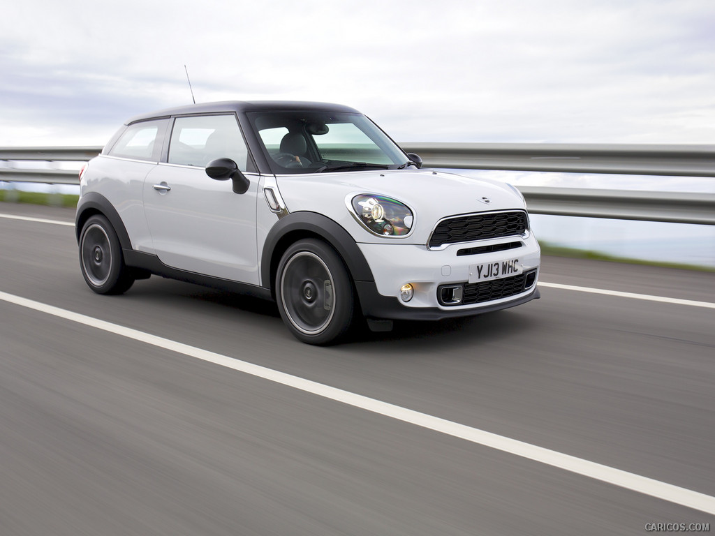 2014 MINI Cooper S Paceman UK-Version  - Front