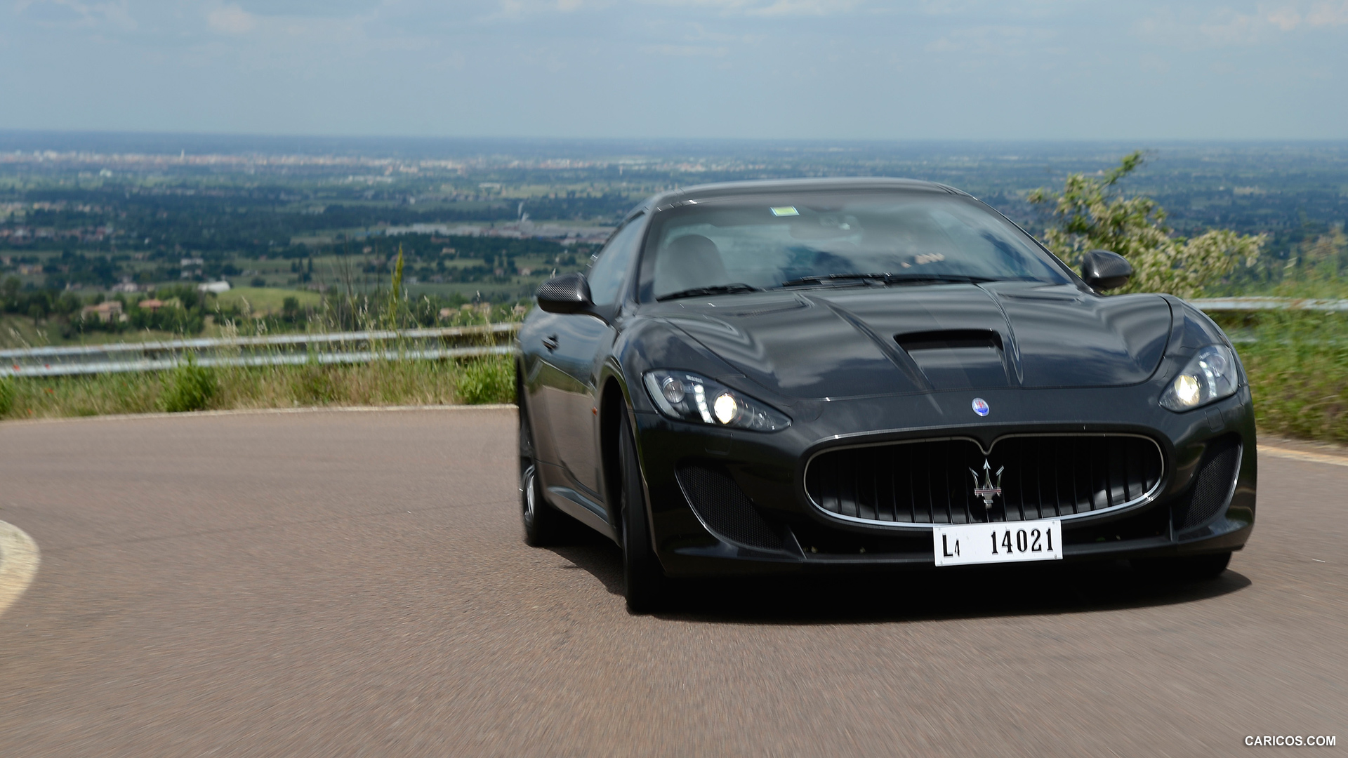 2014 Maserati GranTurismo MC Stradale  - Front, #10 of 33