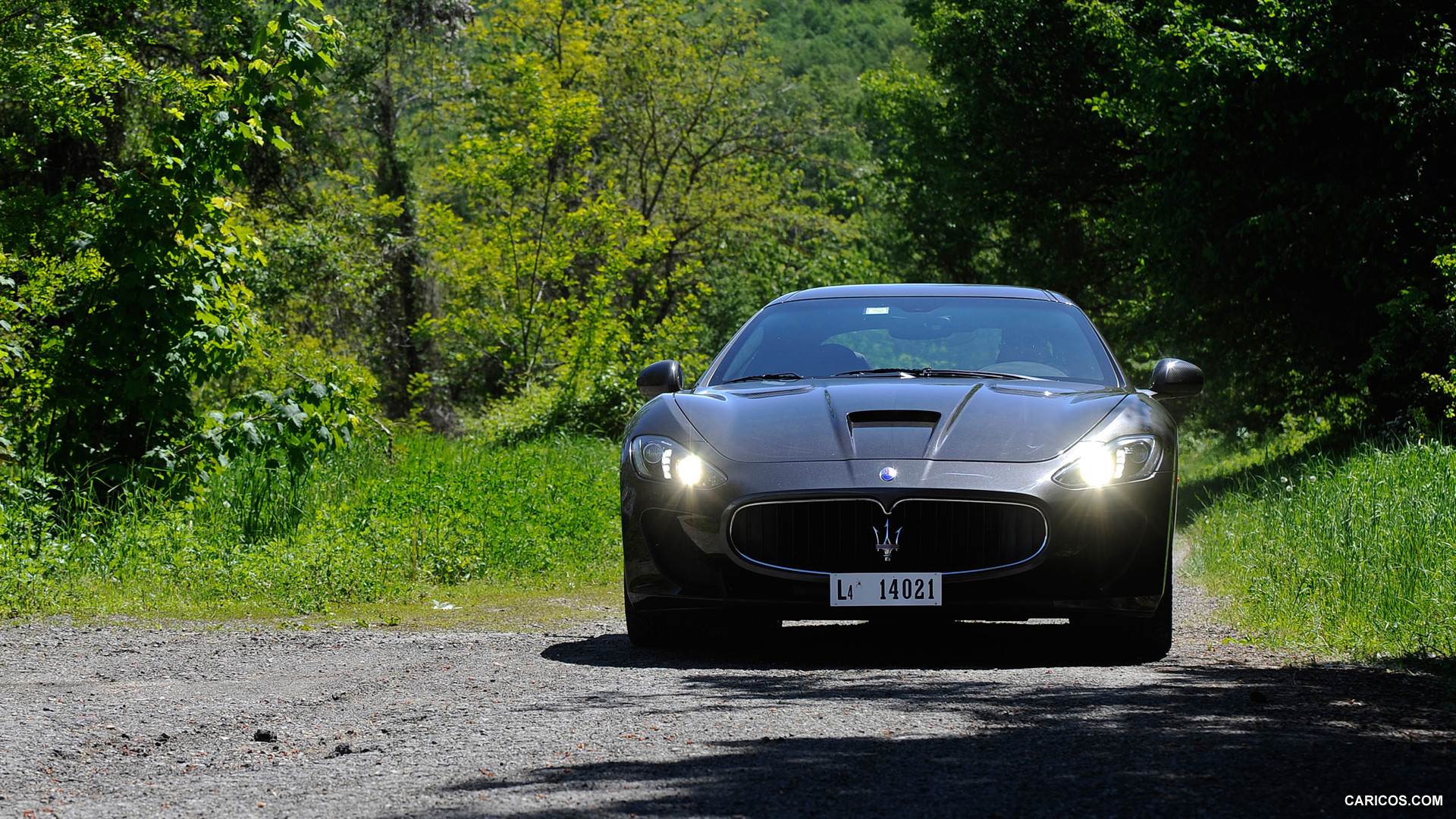 2014 Maserati GranTurismo MC Stradale  - Front, #16 of 33