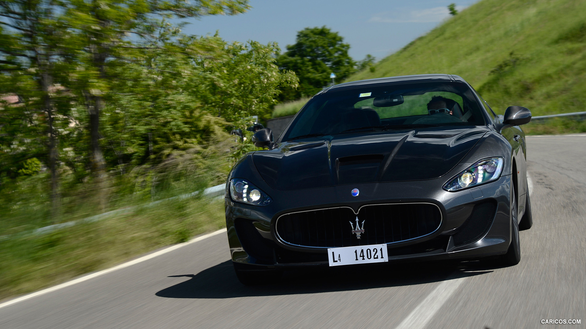 2014 Maserati GranTurismo MC Stradale  - Front, #19 of 33