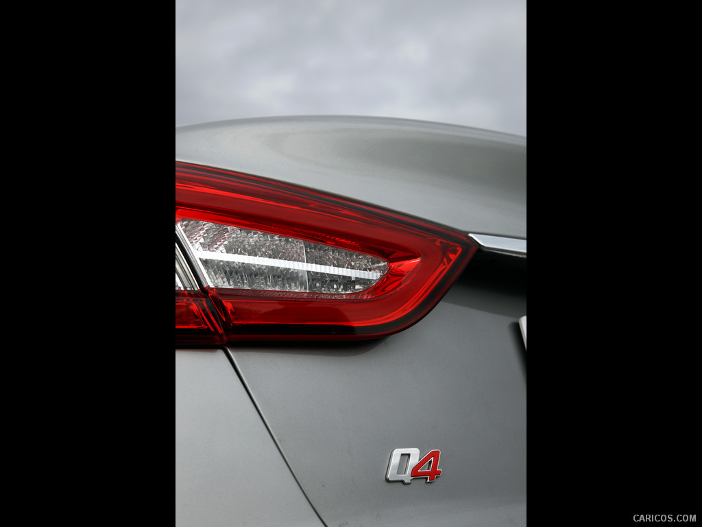 2014 Maserati Quattroporte S Q4 (V6)  - Tail Light