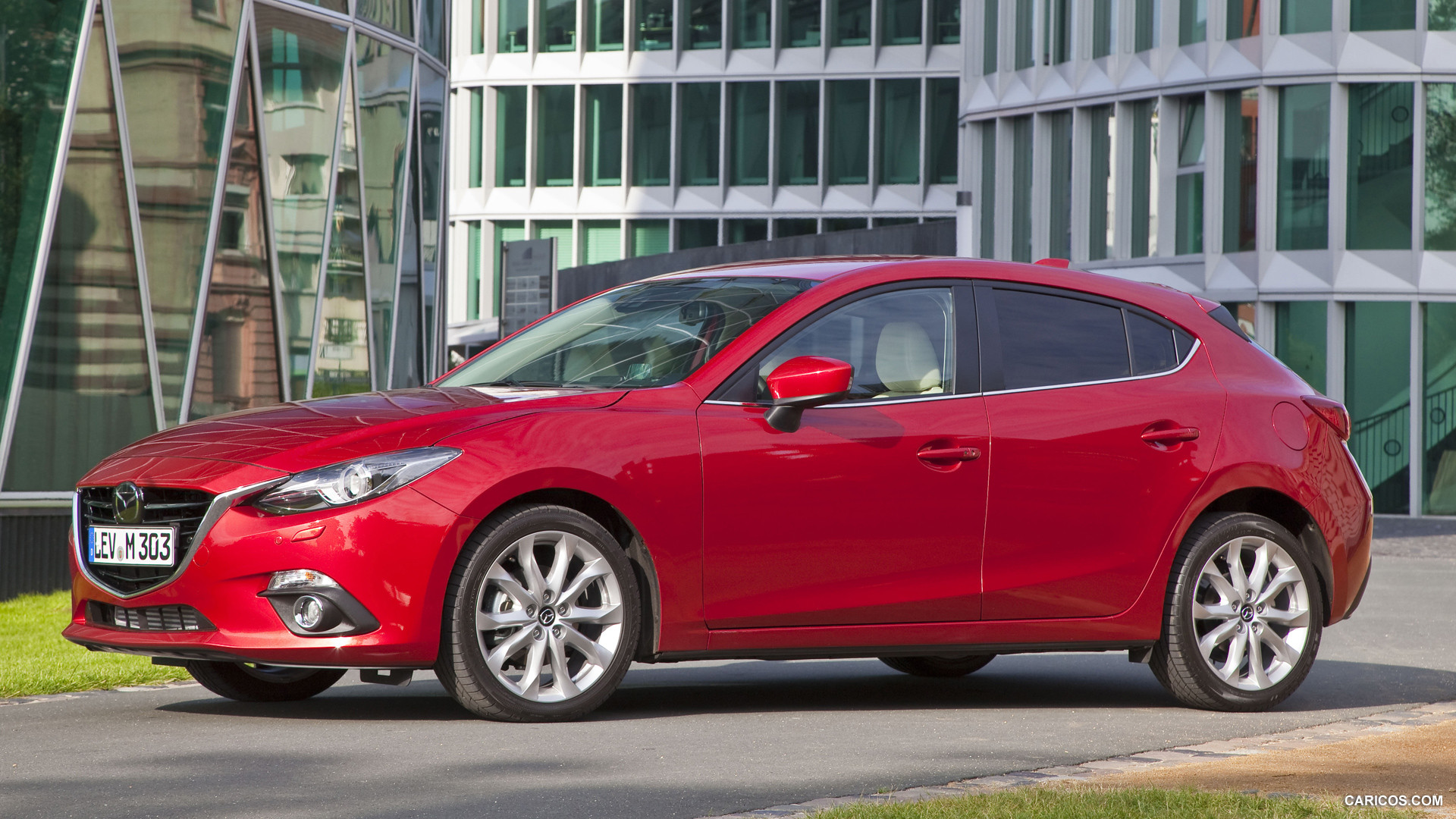 2014 Mazda3 Hatchback  - Front, #40 of 204