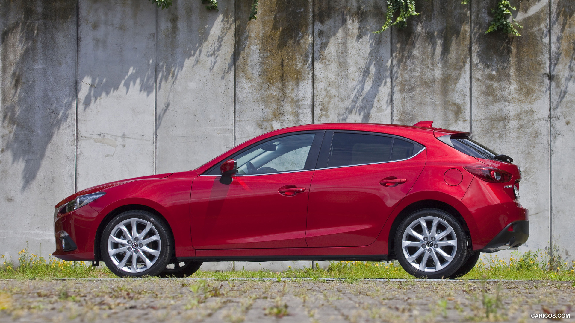 2014 Mazda3 Hatchback  - Side, #42 of 204