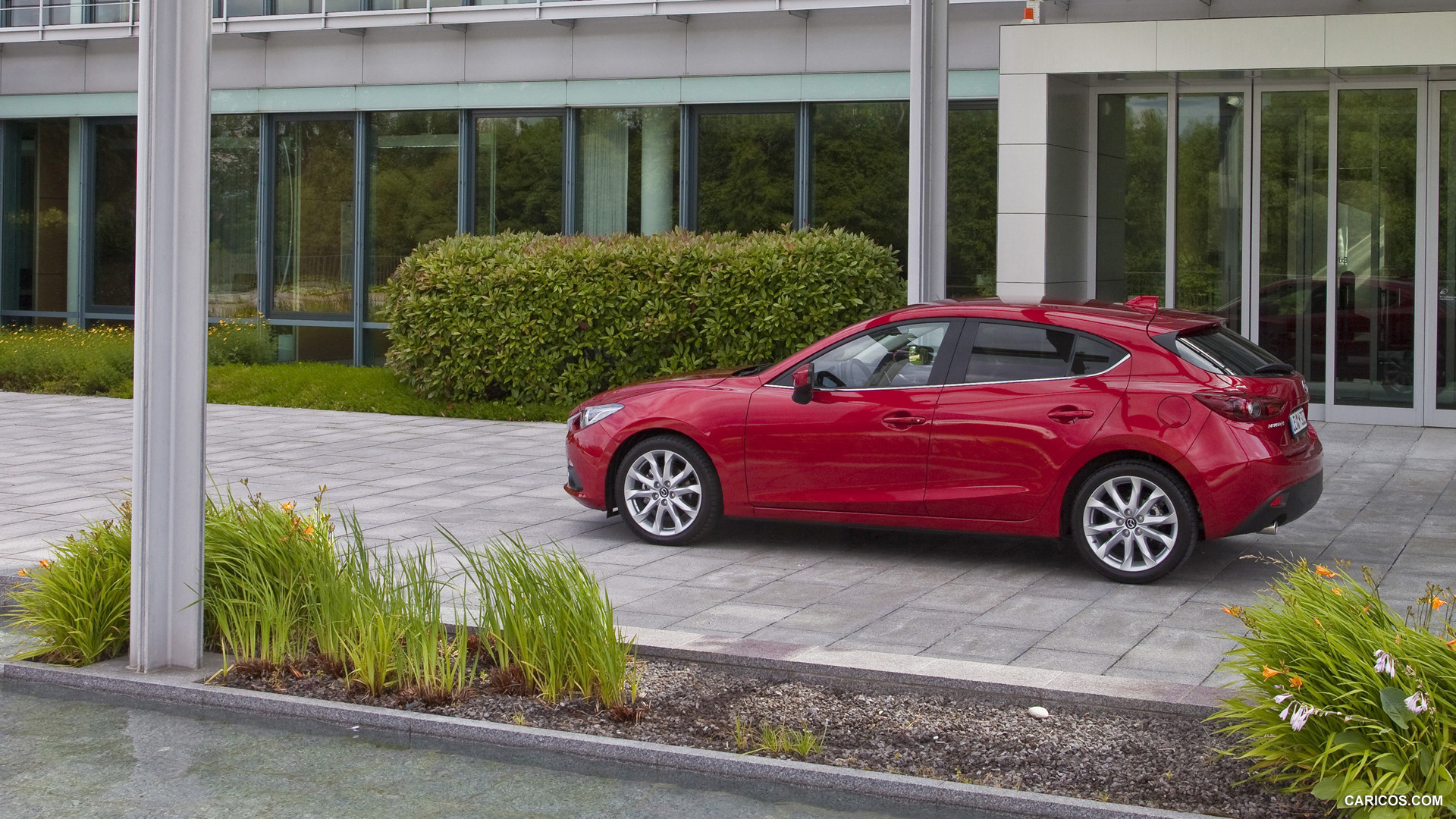 2014 Mazda3 Hatchback  - Side, #46 of 204