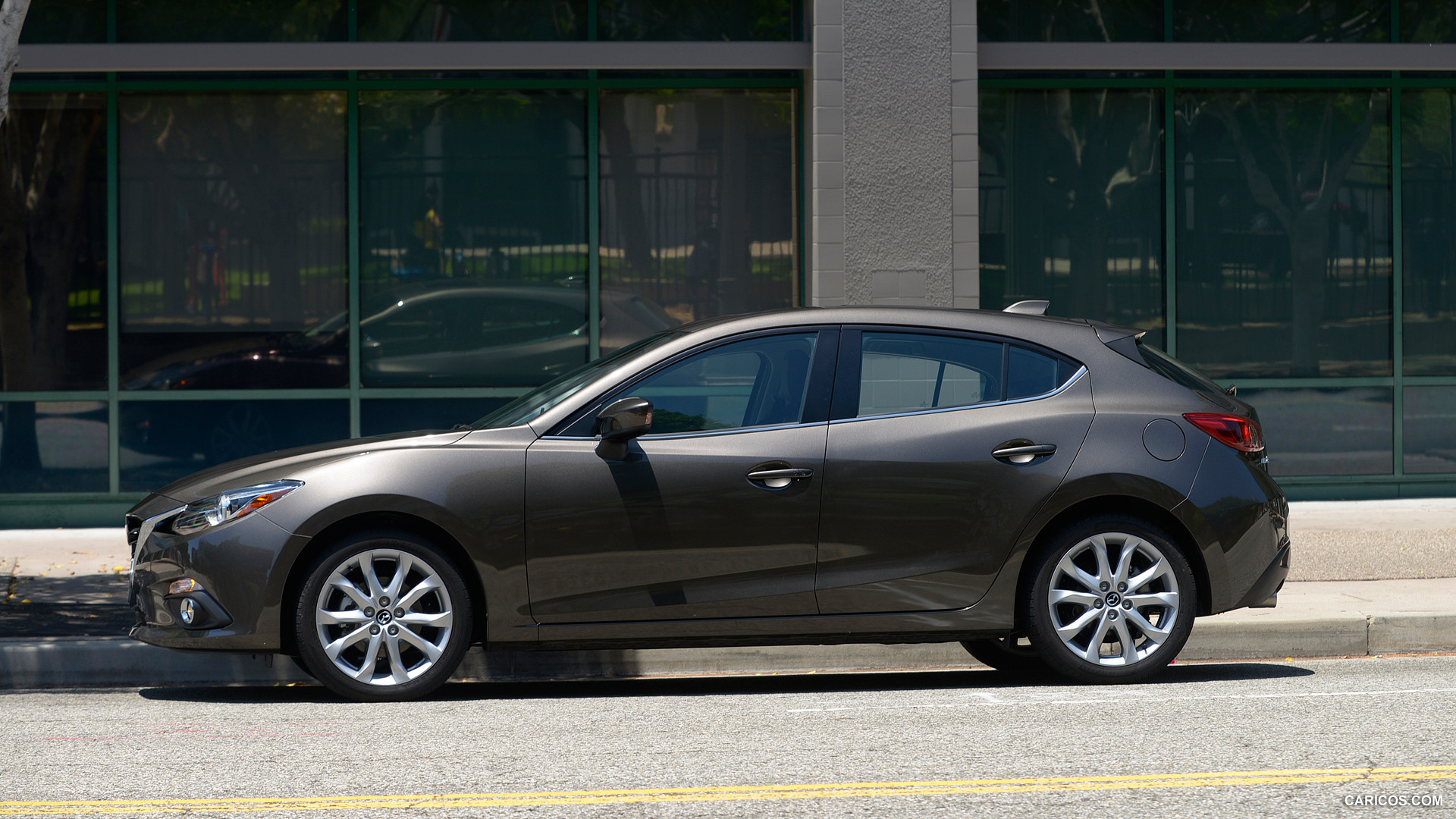 2014 Mazda3 Hatchback  - Side, #102 of 204