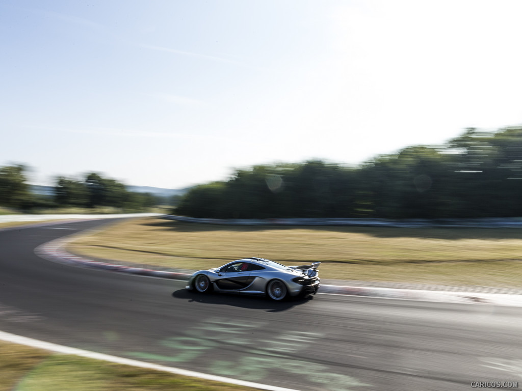 2014 McLaren P1  - Side