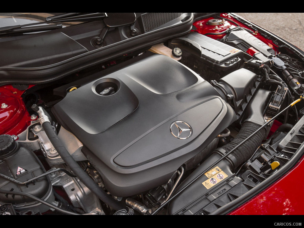 2014 Mercedes-Benz CLA 250 (US-Version)  - Engine