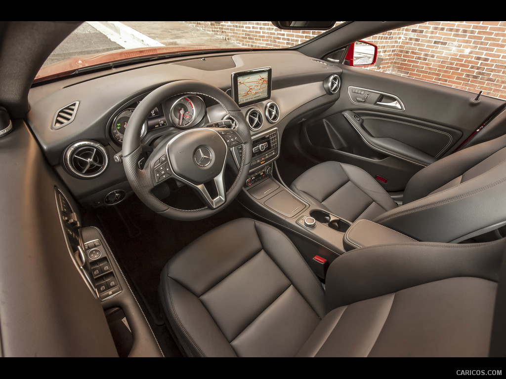 2014 Mercedes-Benz CLA 250 (US-Version)  - Interior