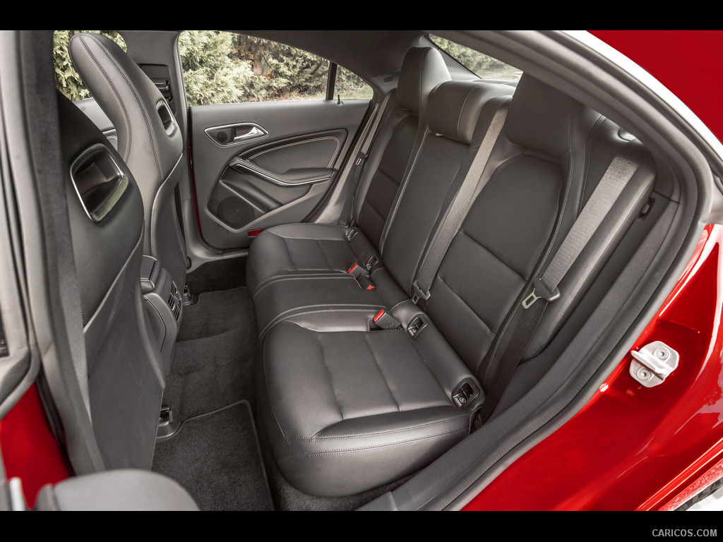 2014 Mercedes-Benz CLA 250 (US-Version)  - Interior Rear Seats