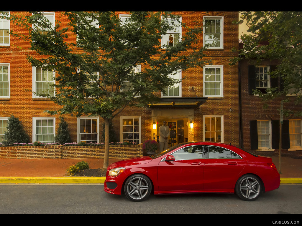 2014 Mercedes-Benz CLA 250 (US-Version)  - Side