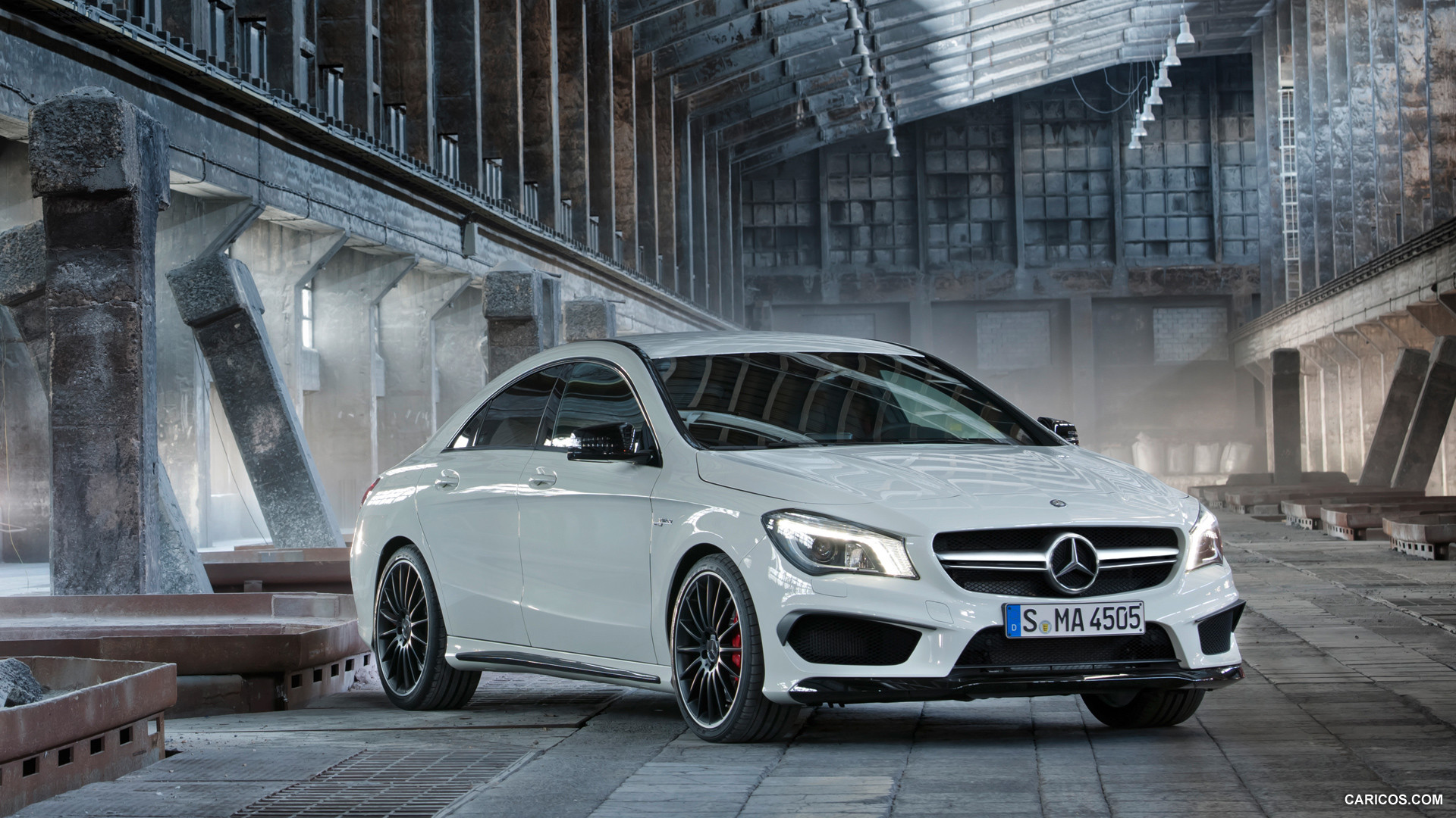 2014 Mercedes-Benz CLA 45 AMG  - Front, #21 of 44