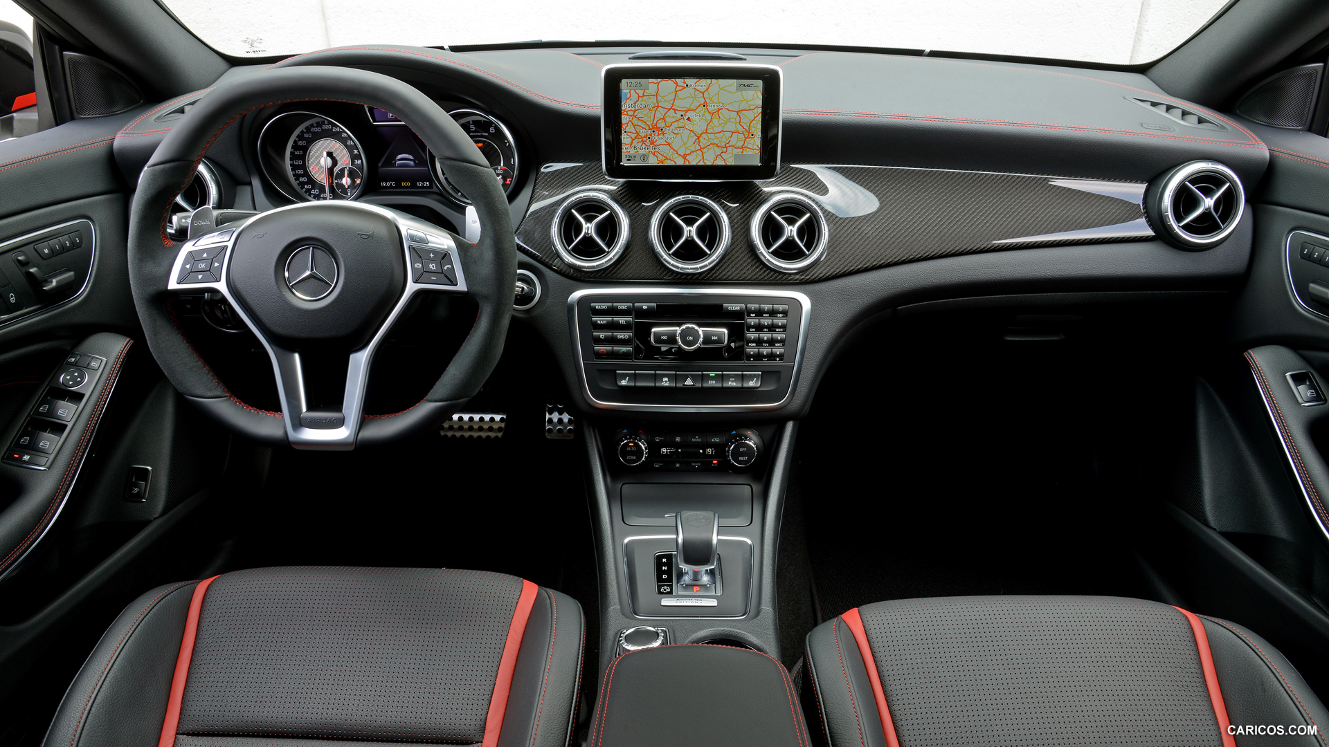 2014 Mercedes-Benz CLA 45 AMG Edition 1  - Interior, #28 of 44