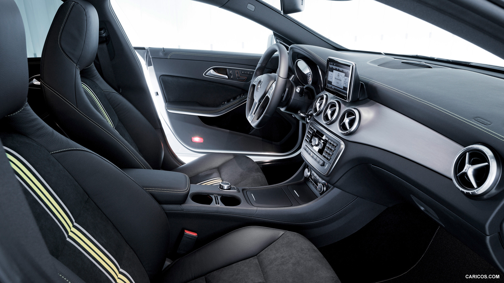 2014 Mercedes-Benz CLA-Class CLA 250 Edition 1 - Interior