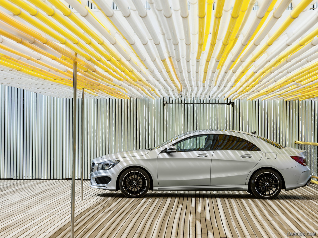 2014 Mercedes-Benz CLA-Class CLA 250 Edition 1 - Side