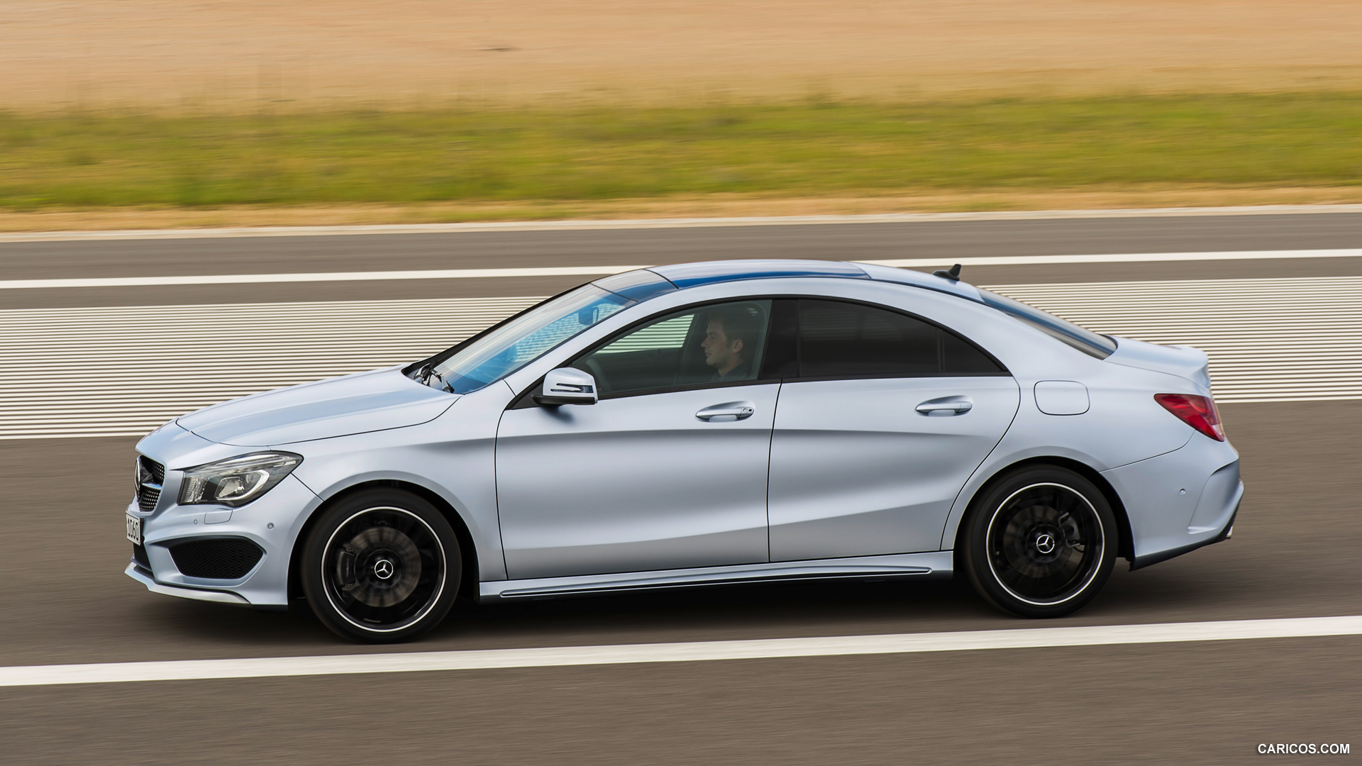 2014 Mercedes-Benz CLA-Class CLA 250 Edition 1 - Side, #55 of 183