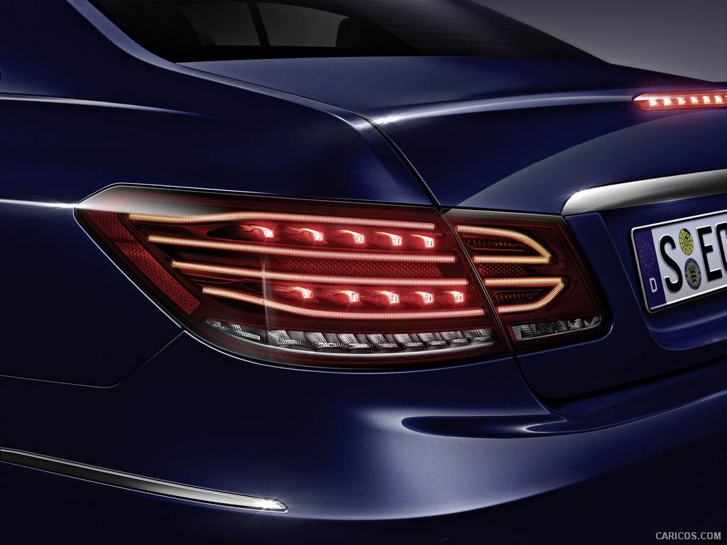 2014 Mercedes-Benz E-Class Coupe  - Tail Light