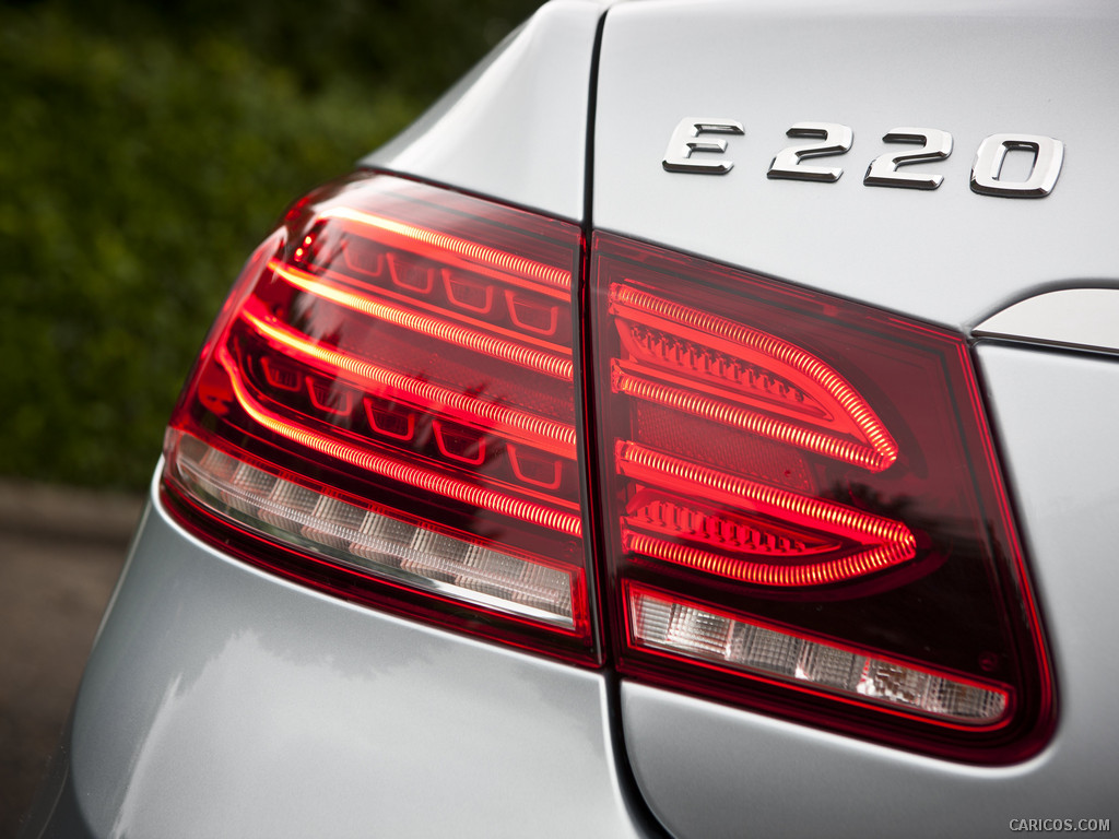 2014 Mercedes-Benz E-Class E 220 CDI Coupe (UK-Version)  - Tail Light