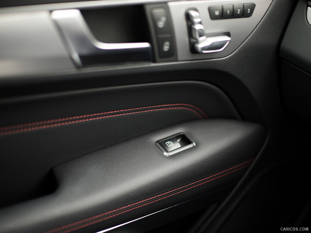 2014 Mercedes-Benz E-Class E 400 Coupe (UK-Version)  - Interior Detail